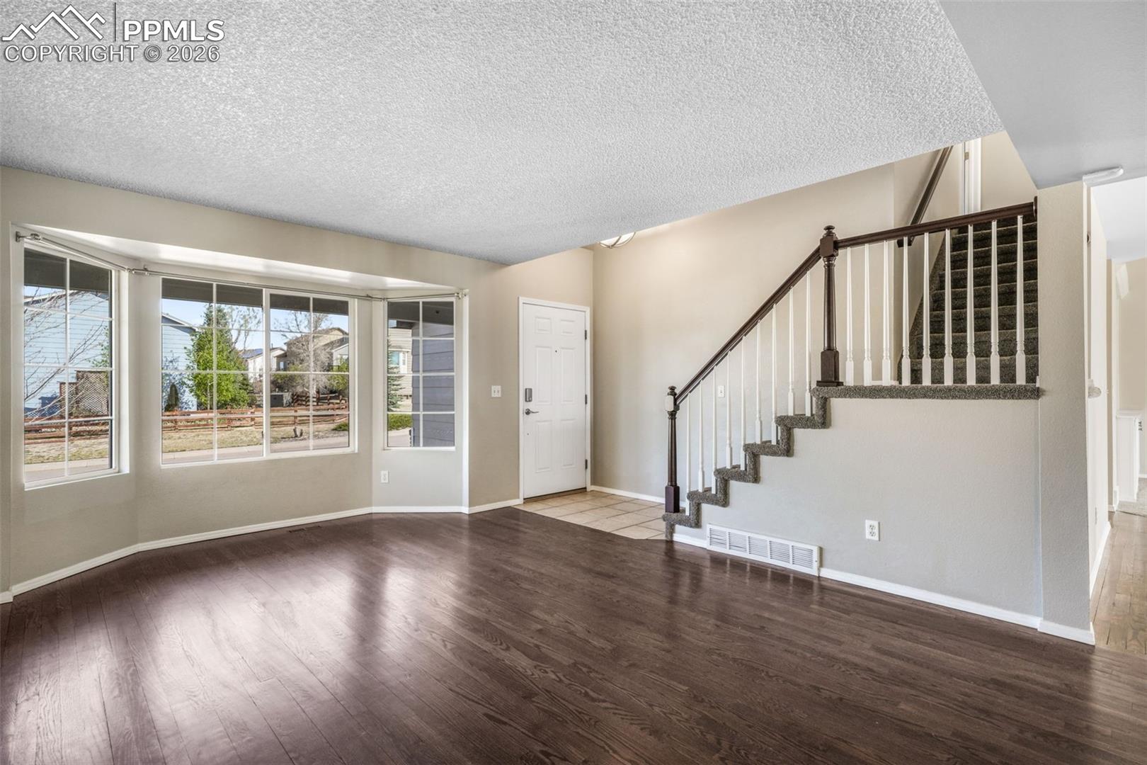 306 Oxbow Drive