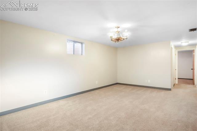 870 Hemlock Way