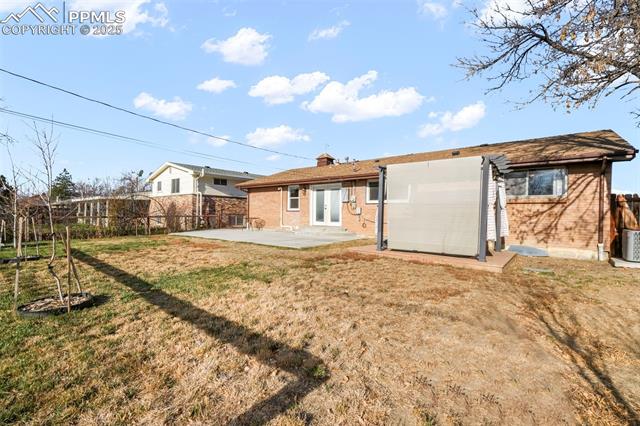 870 Hemlock Way