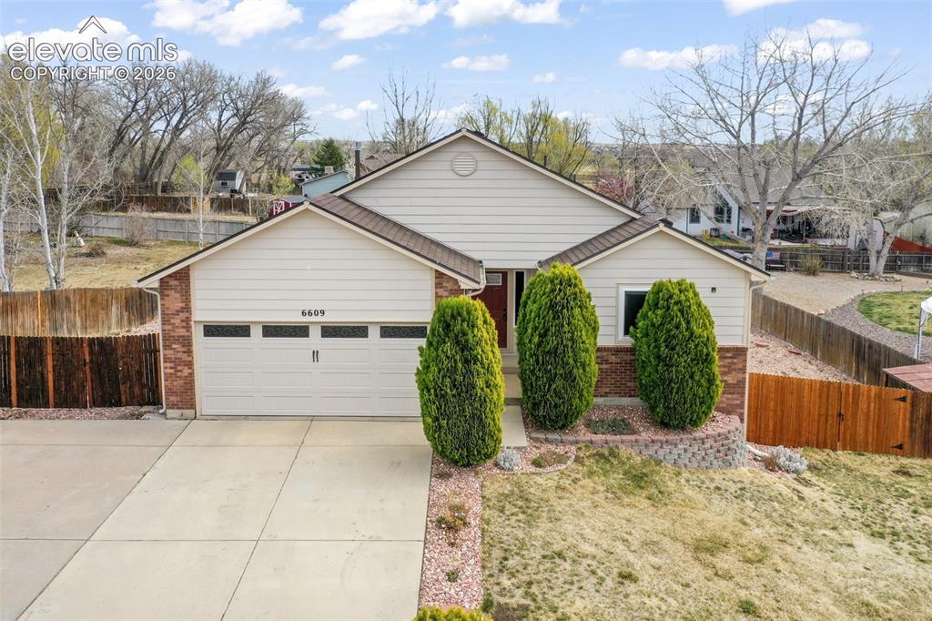 6609 Cottonwood Grove Drive