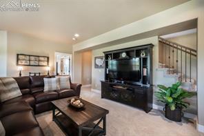 17275 Gwilym Court