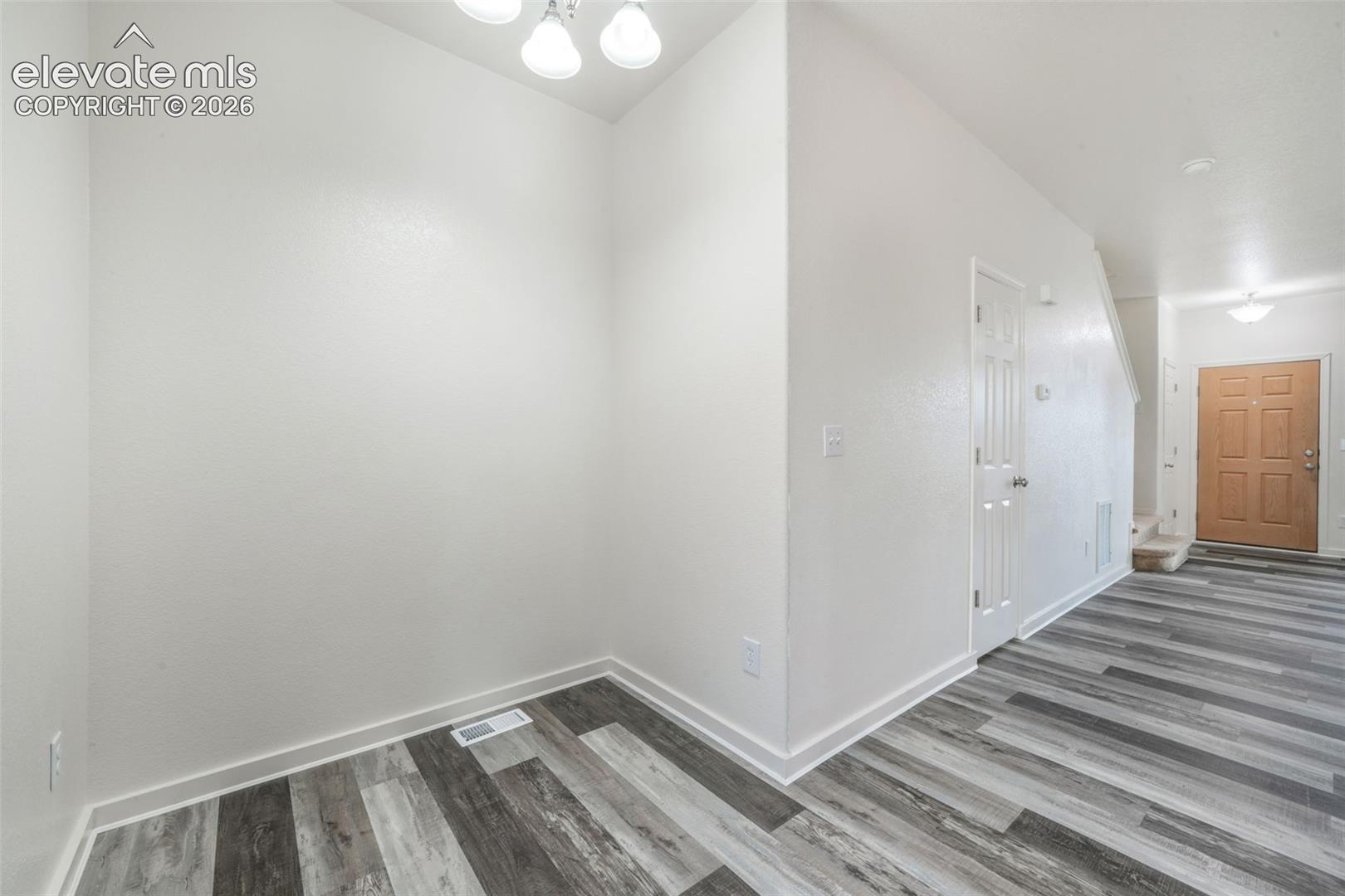 10513 Wells Point