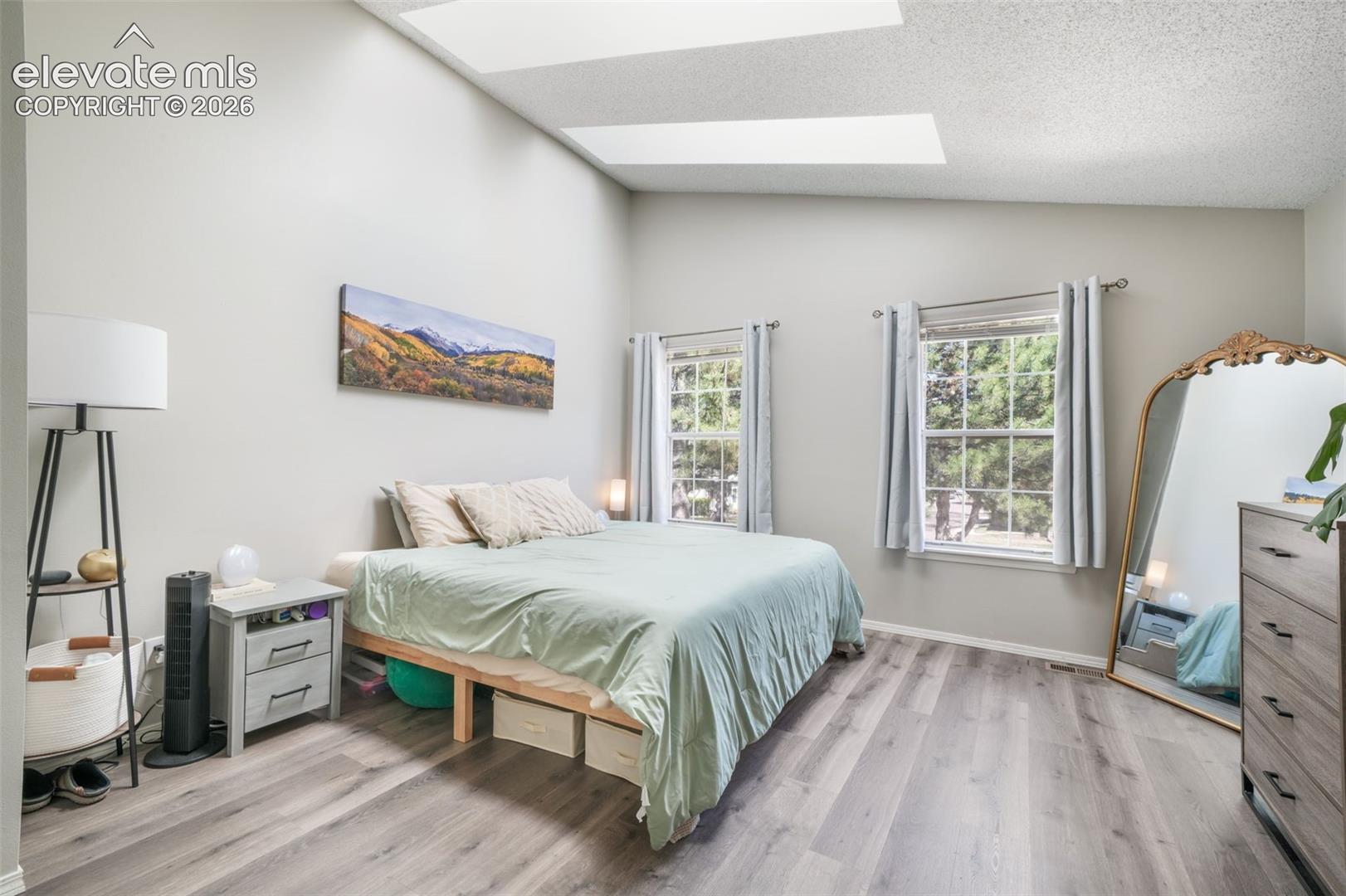 3553 Queen Anne Way