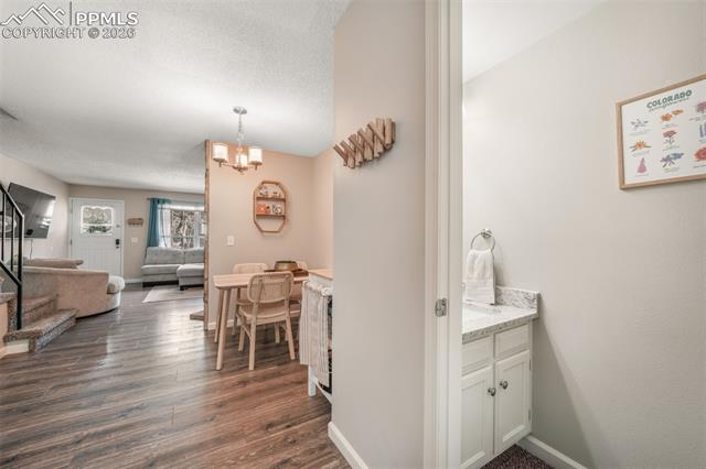 3553 Queen Anne Way
