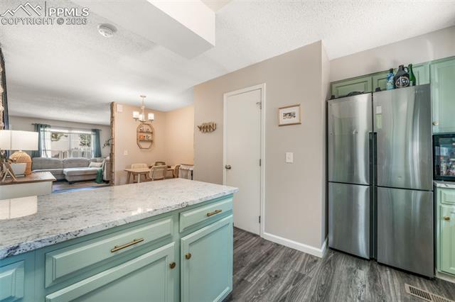 3553 Queen Anne Way