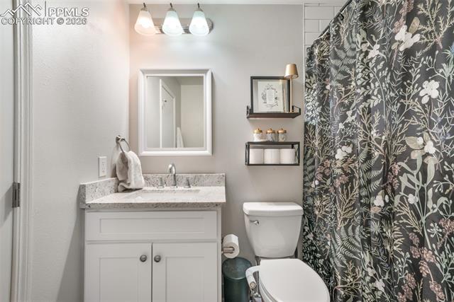 3553 Queen Anne Way