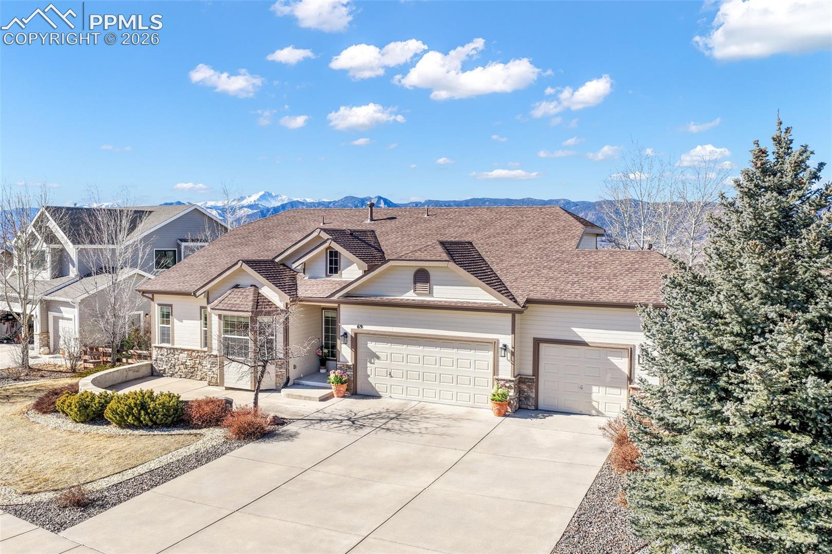 69 Saber Creek Drive