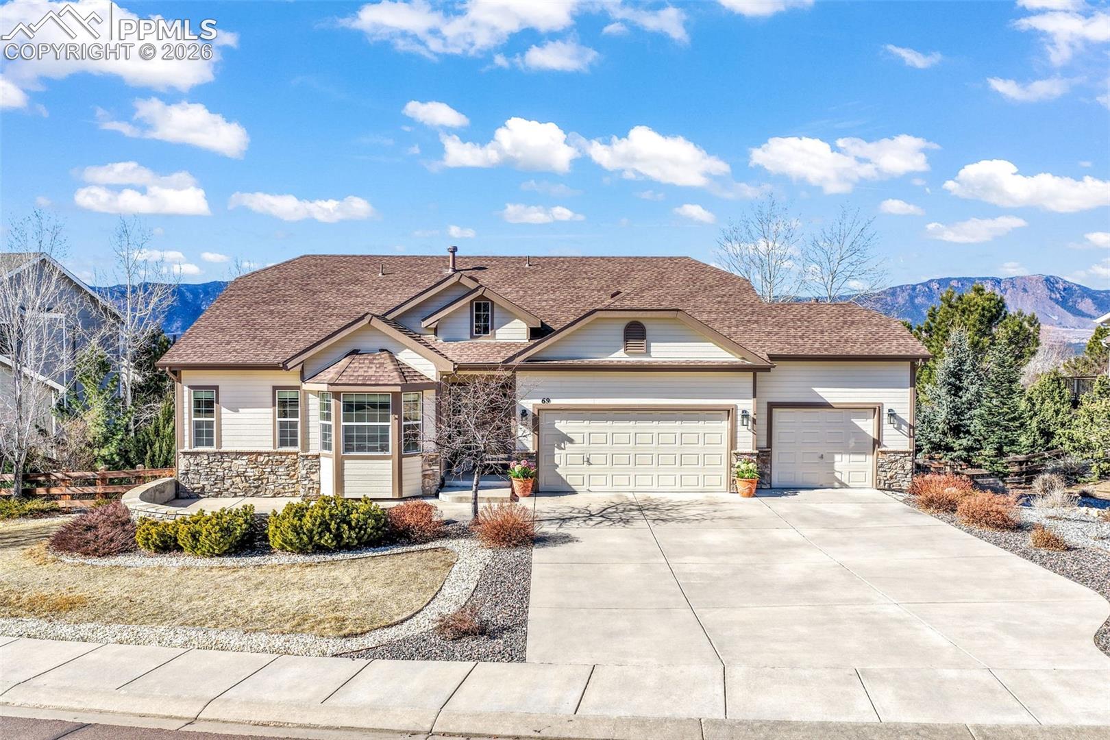 69 Saber Creek Drive