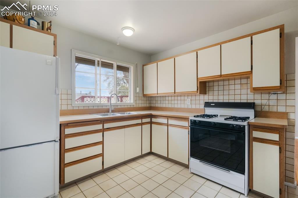 209 Davie Drive