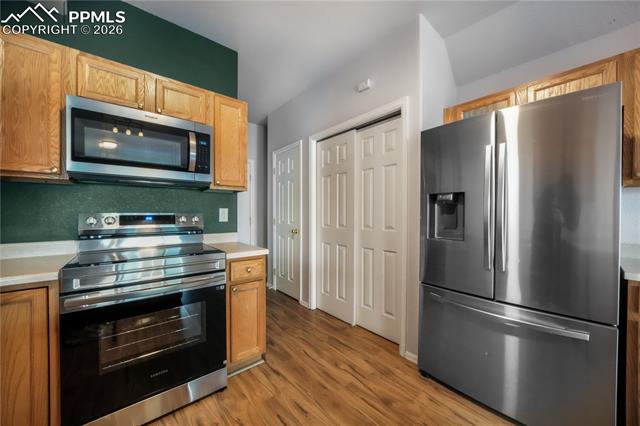 812 Hailey Glenn View