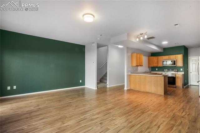 812 Hailey Glenn View