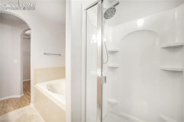 812 Hailey Glenn View