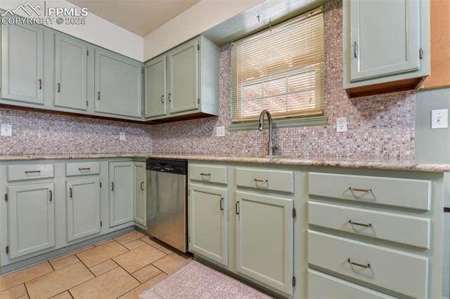 7285 Grand Valley Drive