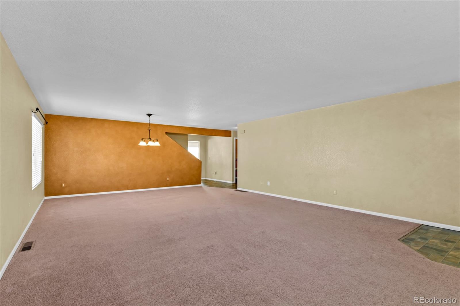 7861 Lantern Lane