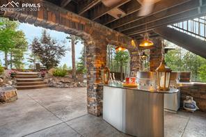 17532 Colonial Park Drive