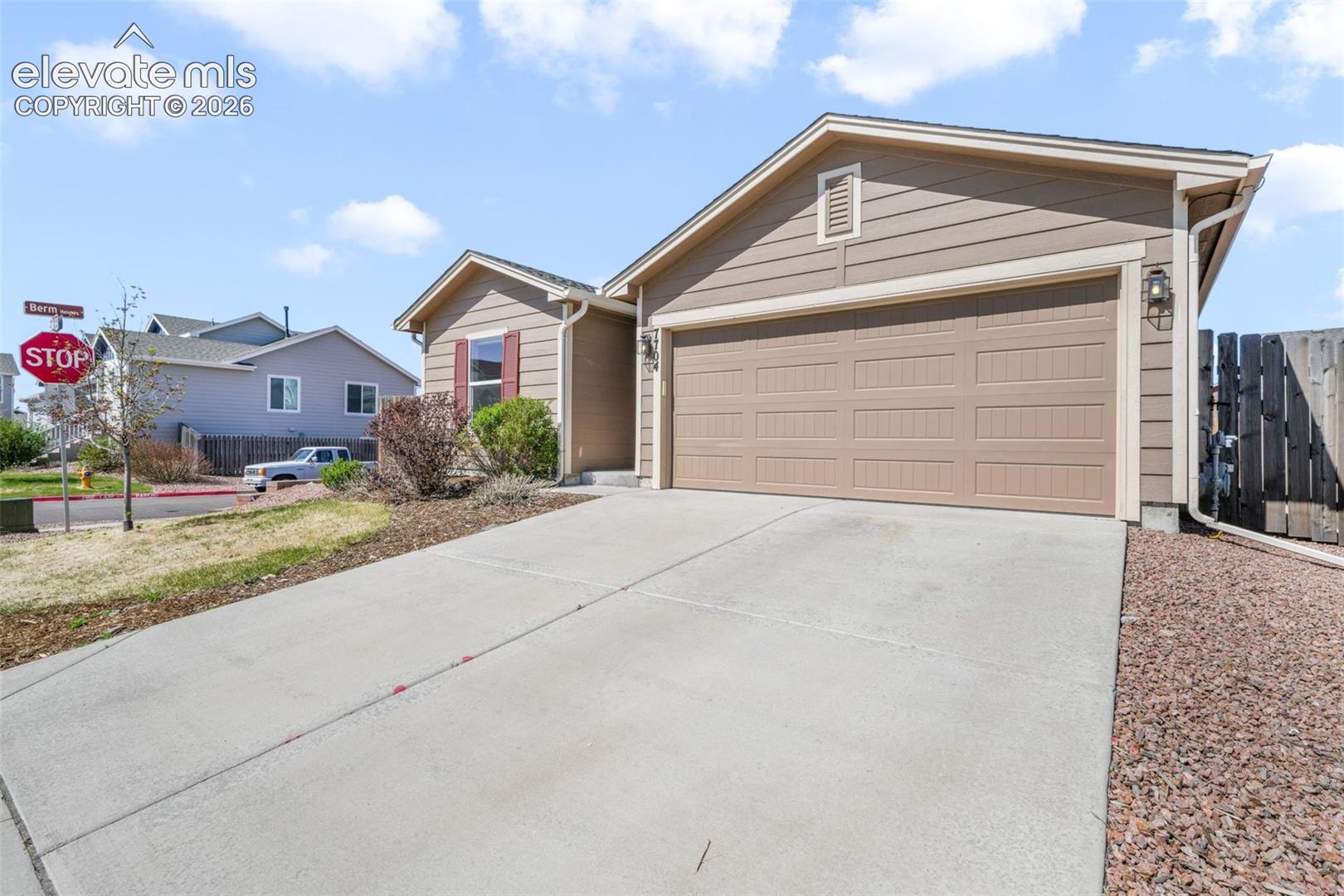 7704 Cruzer Heights
