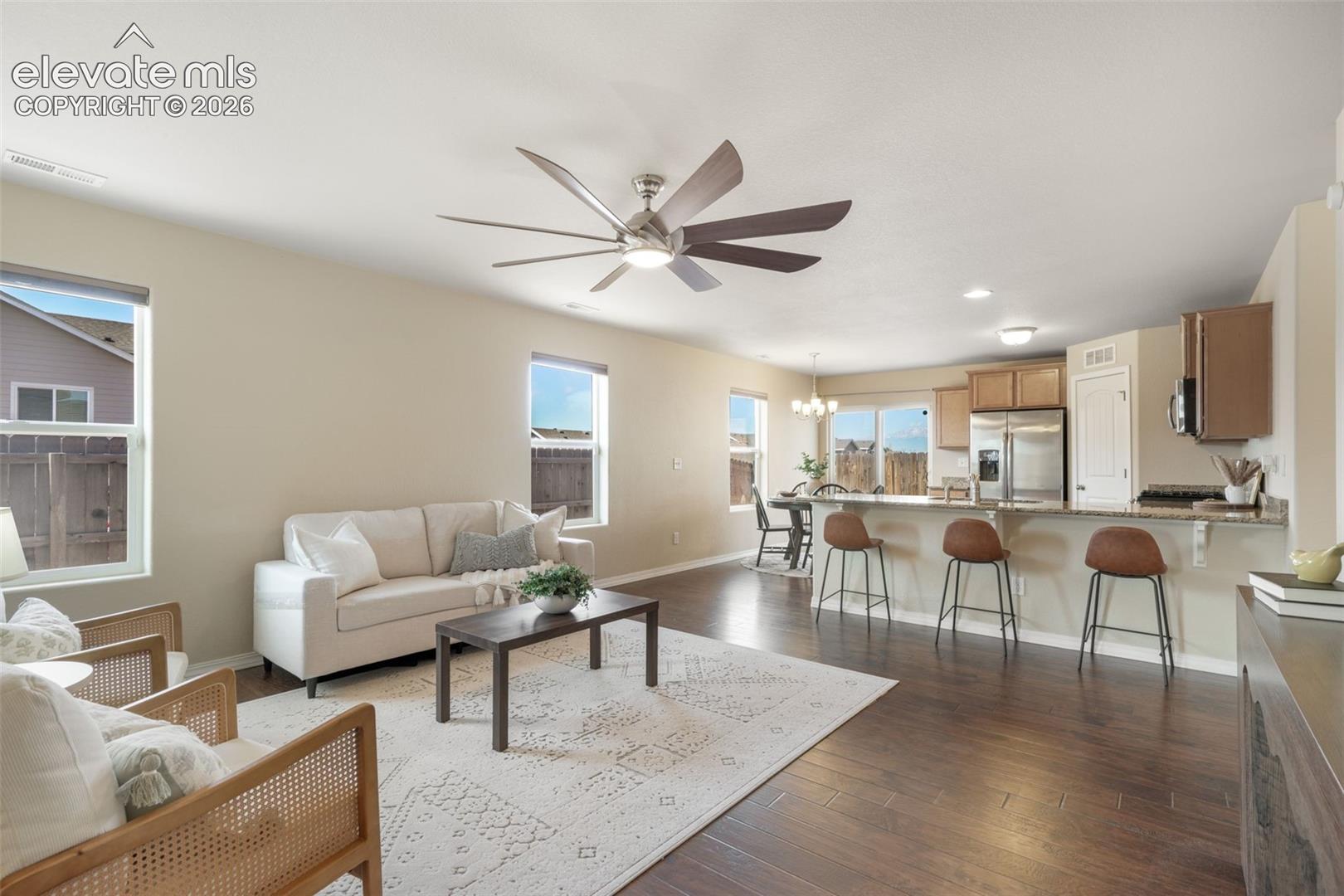 7704 Cruzer Heights
