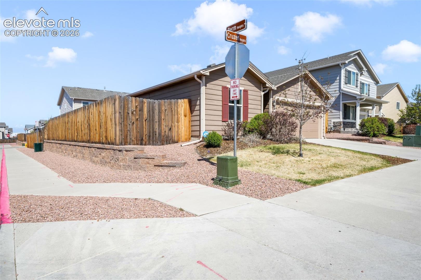 7704 Cruzer Heights