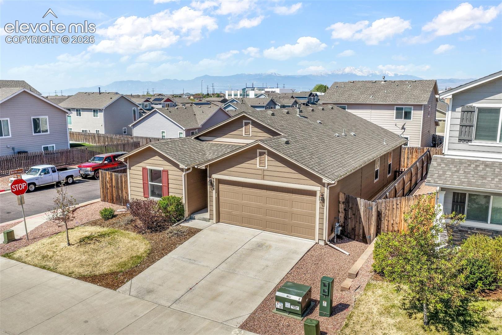 7704 Cruzer Heights