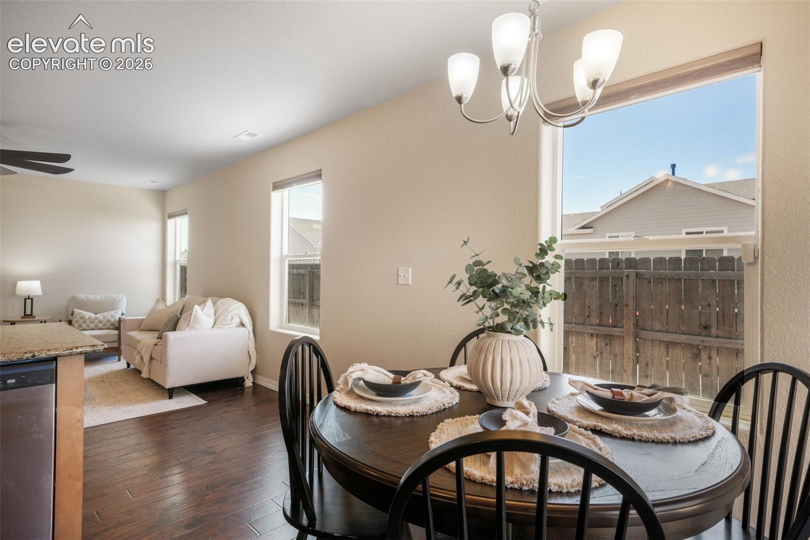 7704 Cruzer Heights