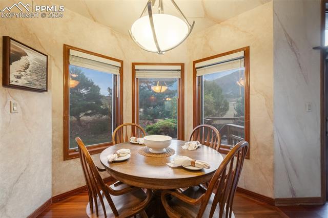 820 Forest View Circle