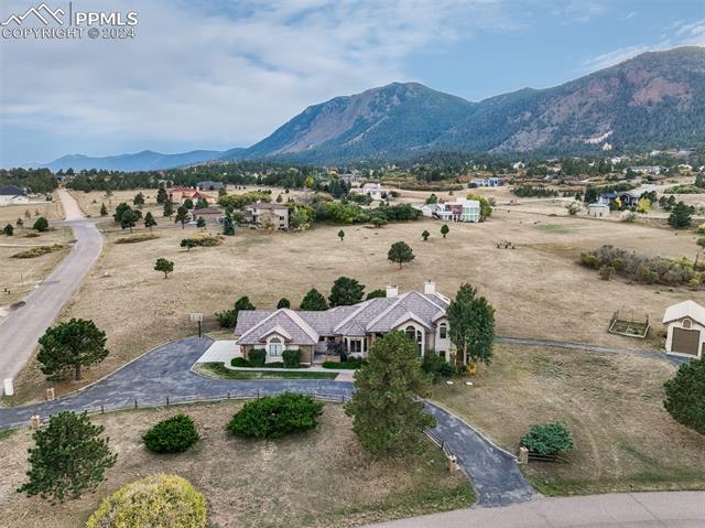 820 Forest View Circle