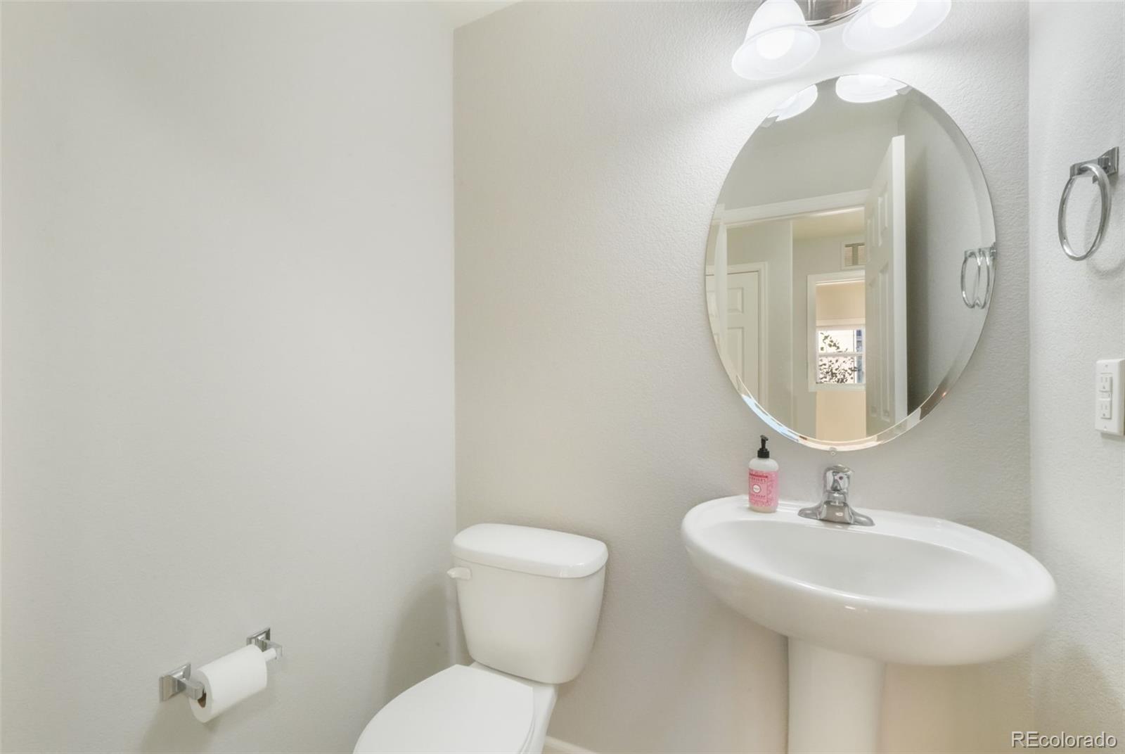 735 Chesapeake Avenue