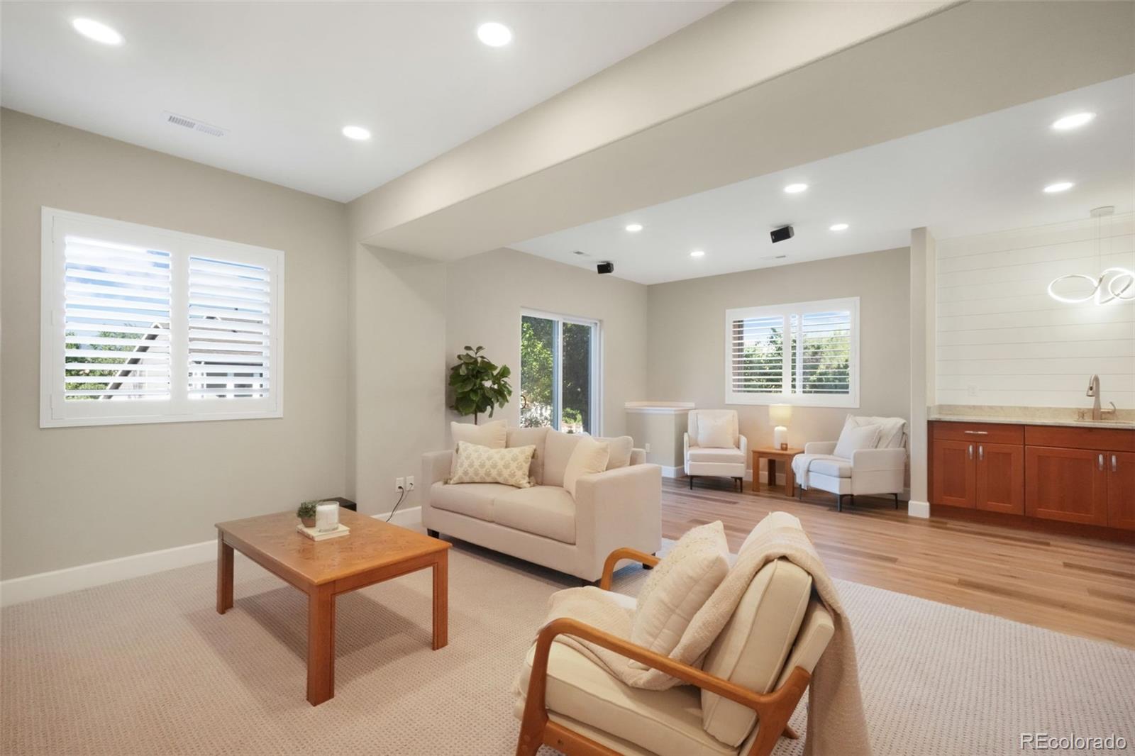 735 Chesapeake Avenue