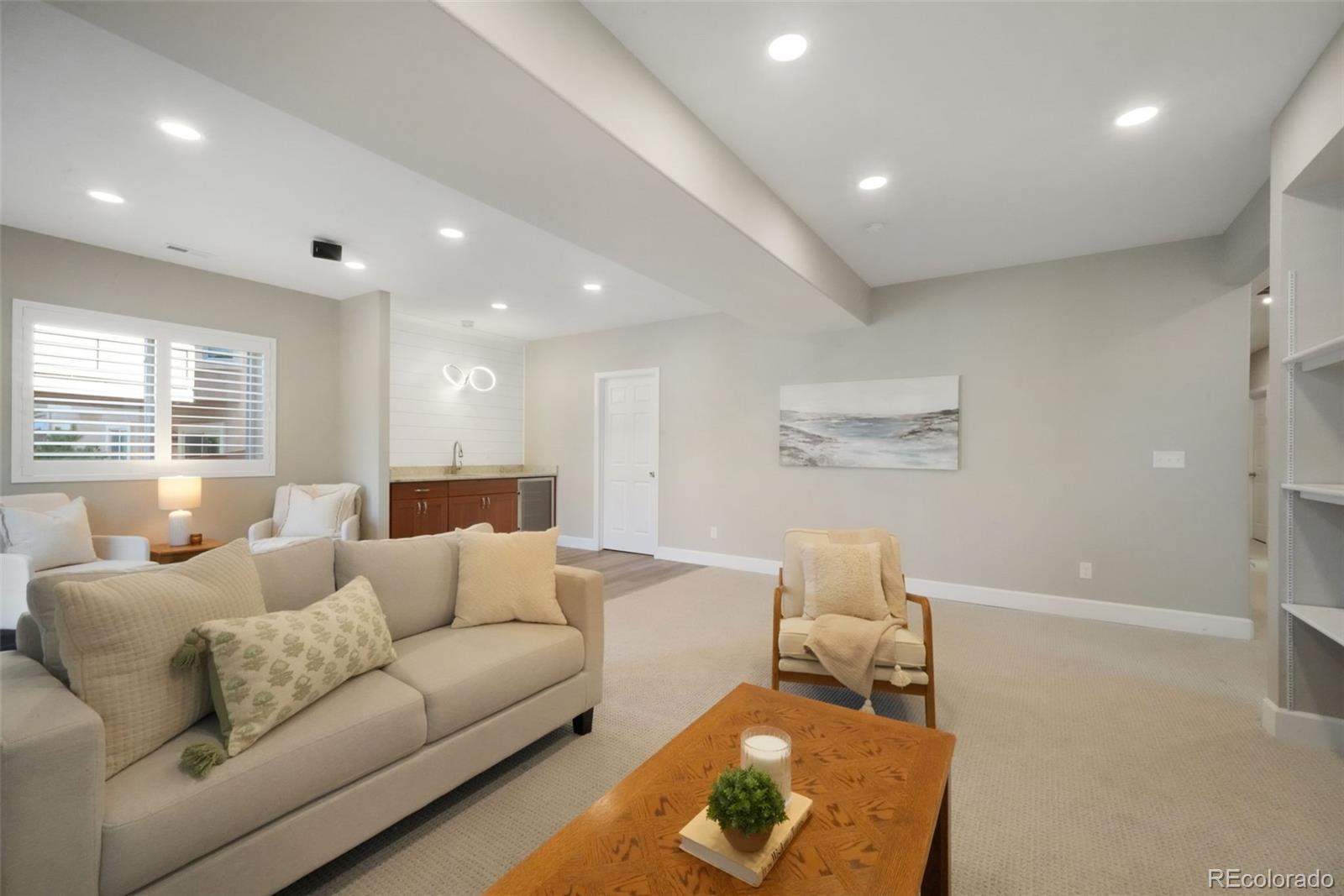 735 Chesapeake Avenue