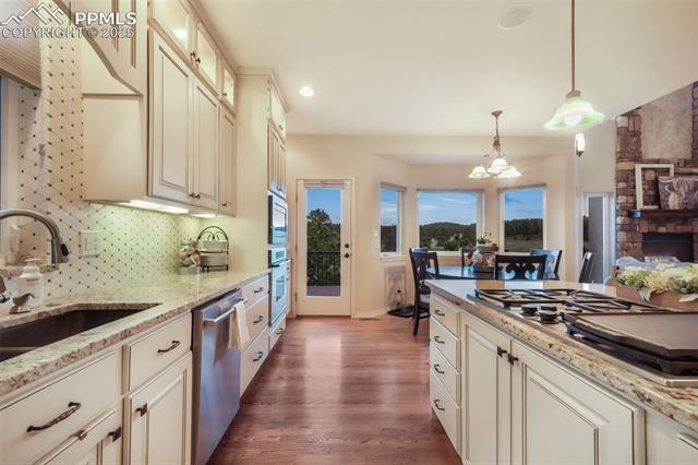 20025 Lockridge Drive