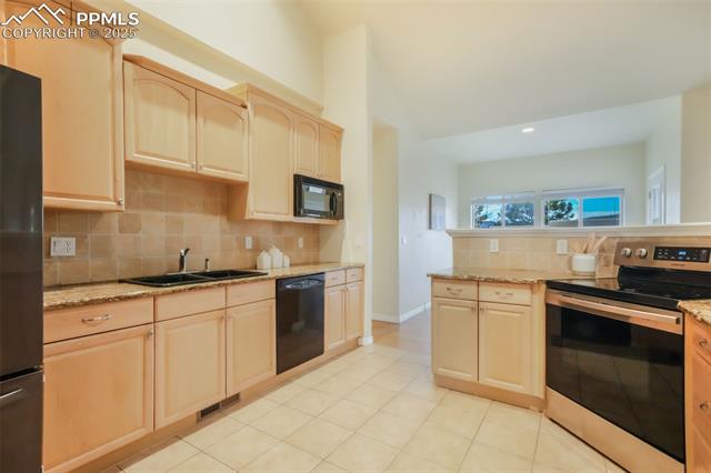 1520 Symphony Heights