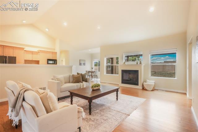 1520 Symphony Heights