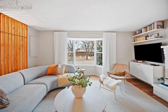1009 Panorama Drive