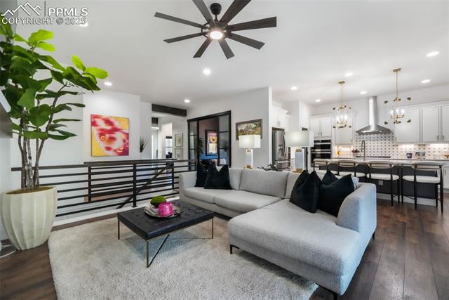 1004 Tree Bark Terrace