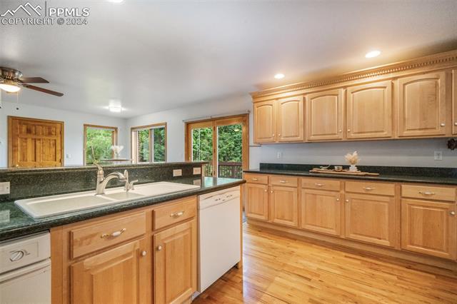 4735 Red Forest Road