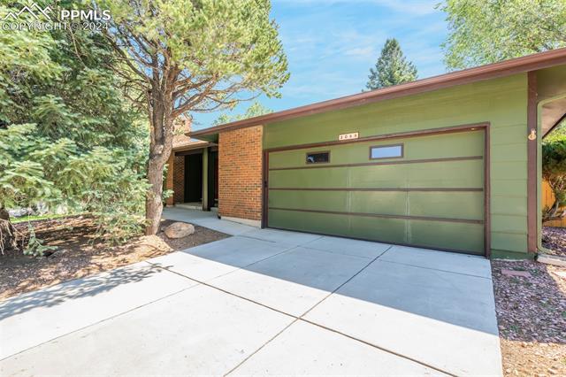 3055 W Westcliff Drive