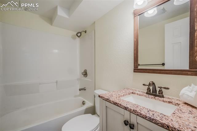 7334 Edgebrook Drive