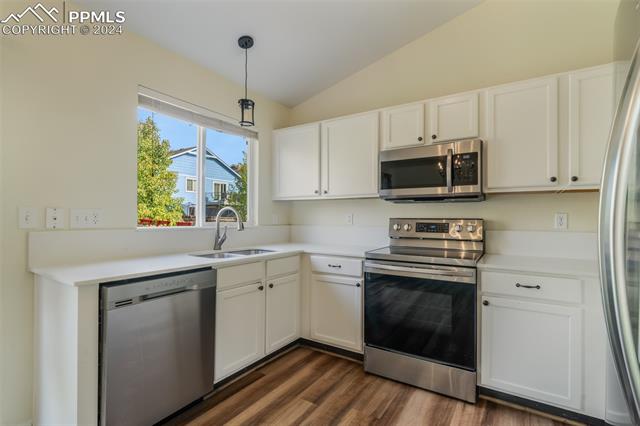 7334 Edgebrook Drive