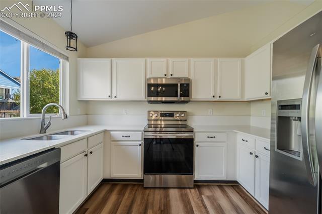 7334 Edgebrook Drive