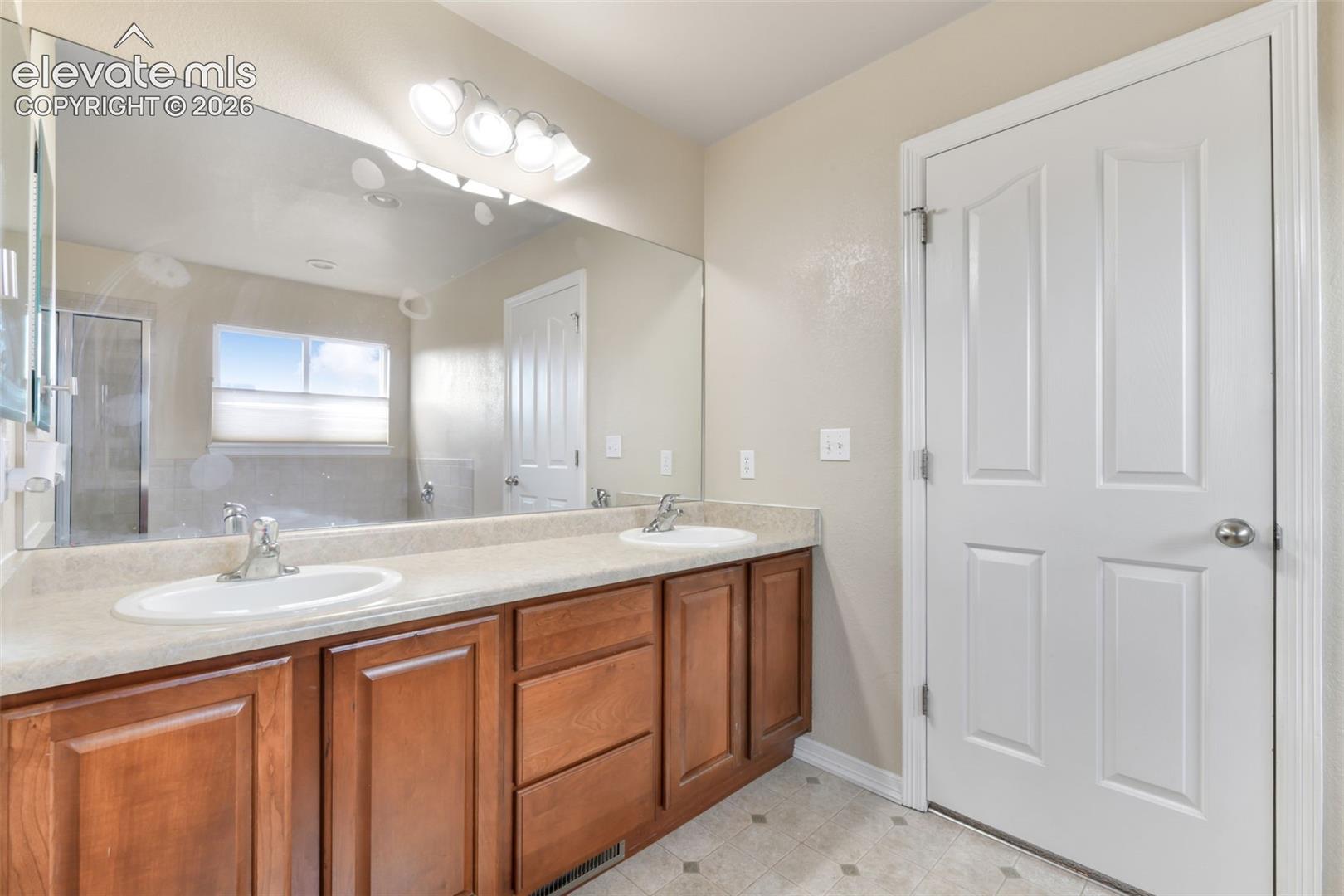 13867 Antelope Pass Place