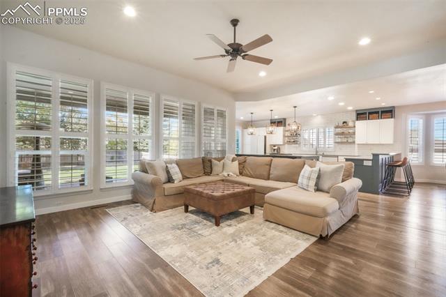 3215 Hollycrest Drive