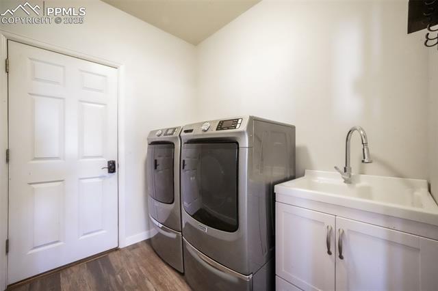 3215 Hollycrest Drive