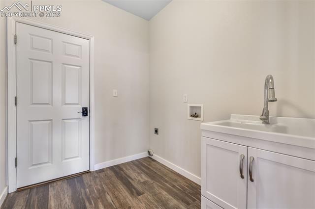 3215 Hollycrest Drive