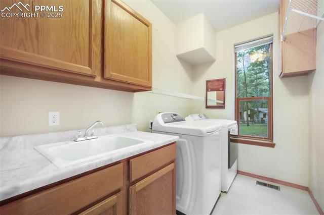 19140 Golden Arrow Circle