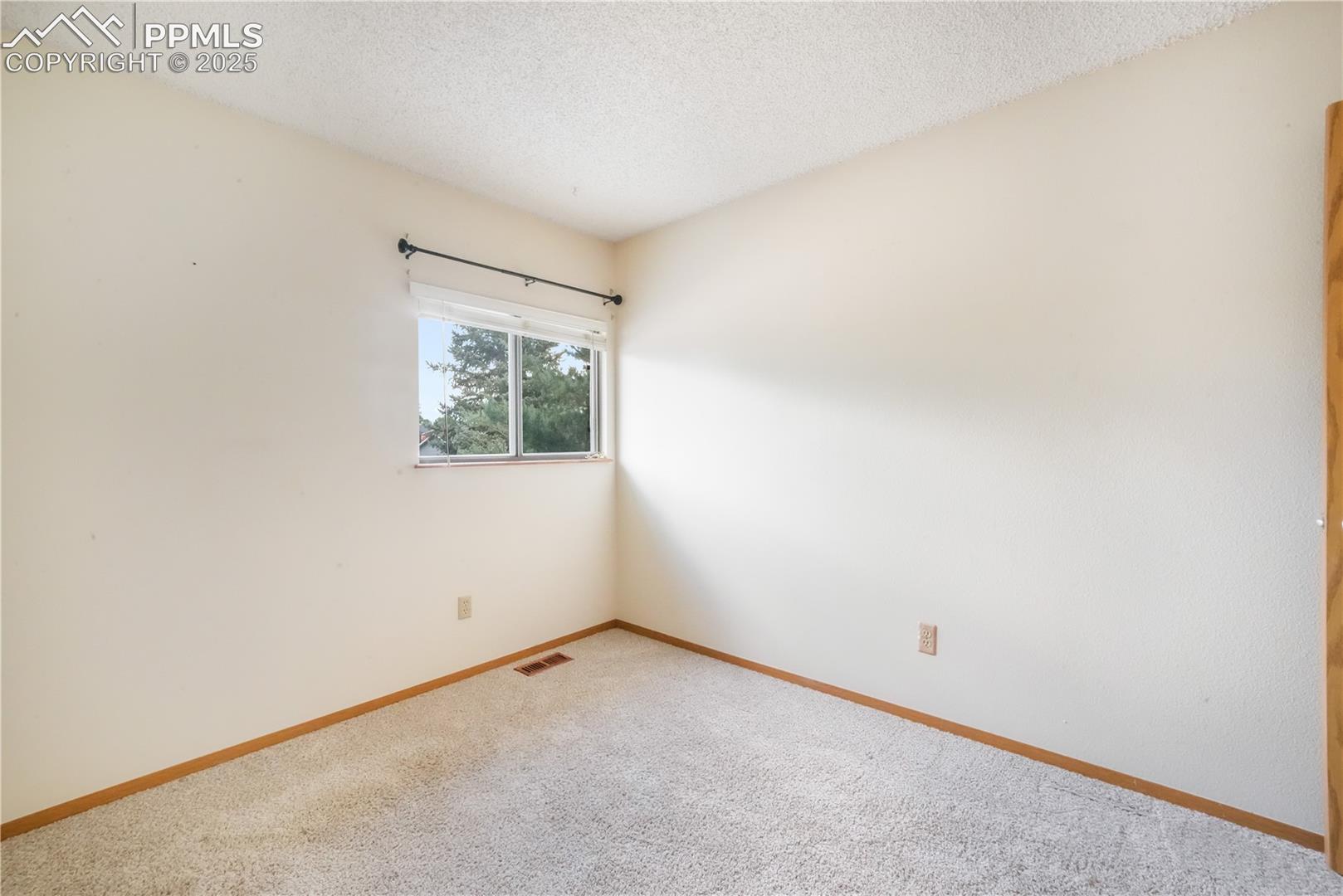 908 N Candlestar Loop