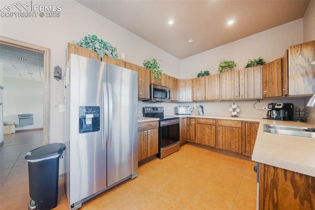 4163 Gray Fox Heights