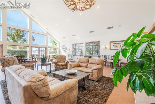 4163 Gray Fox Heights