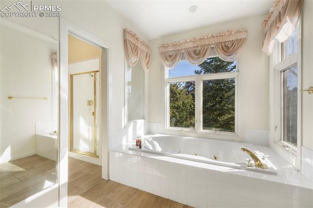 275 Tam O Shanter Way