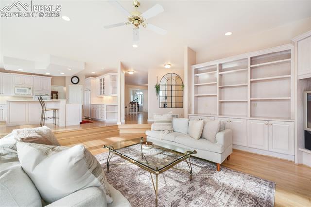 275 Tam O Shanter Way