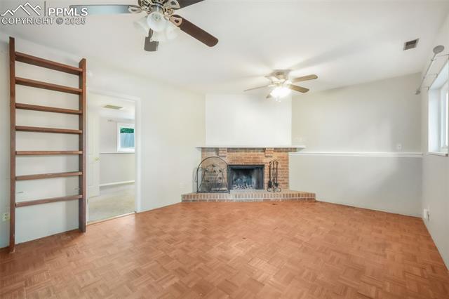 1925 Mineola Street